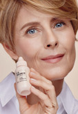 کرم پودر مایع مرطوب کننده پوست حاوی کلاژن spf15 فابرلیک _ ۳۰میل
