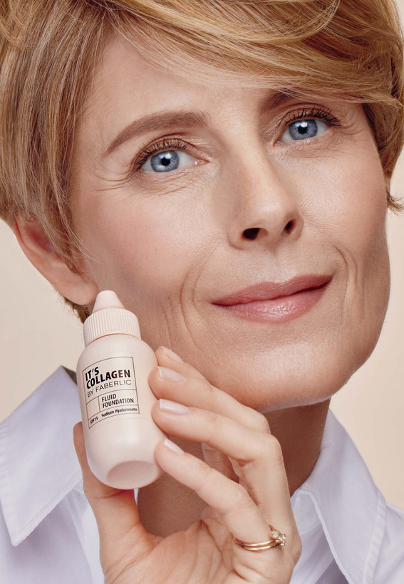 کرم پودر مایع مرطوب کننده پوست حاوی کلاژن spf15 فابرلیک _ ۳۰میل