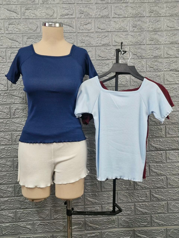 بلوز زنانه یقه خشتی فری سایز (36 _ 44).