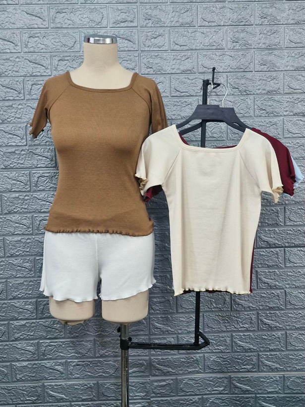 بلوز زنانه یقه خشتی فری سایز (36 _ 44).