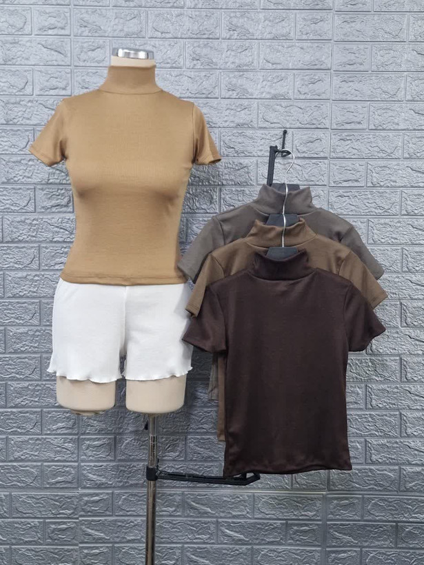 تی شرت زنانه یقه ۵ سانت ( فری سایز 36 _ 44)