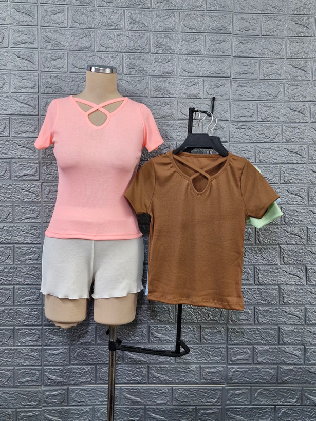 تی شرت زنانه یقه ضربدی ( فری سایز ۳۶ _ ۴۴ )